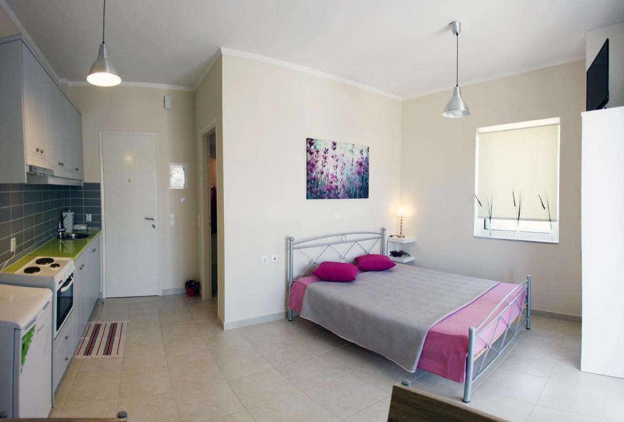 Lalezas Studios Толон Экстерьер фото